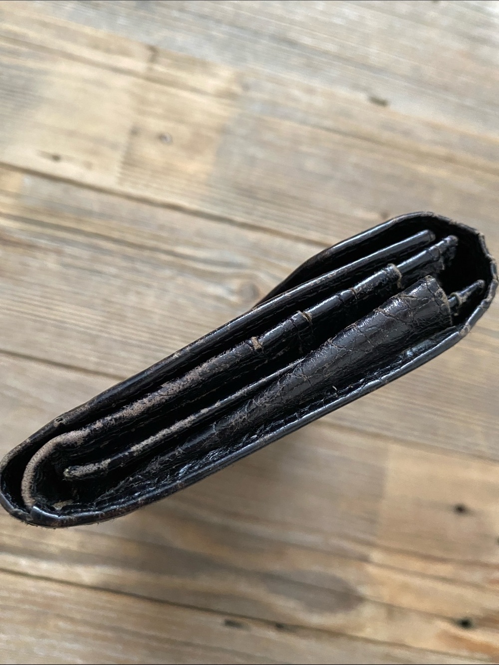 Vintage Ralph Lauren Alligator Embossed Wallet with Sterling Silver Detail. - Picture 12 of 13